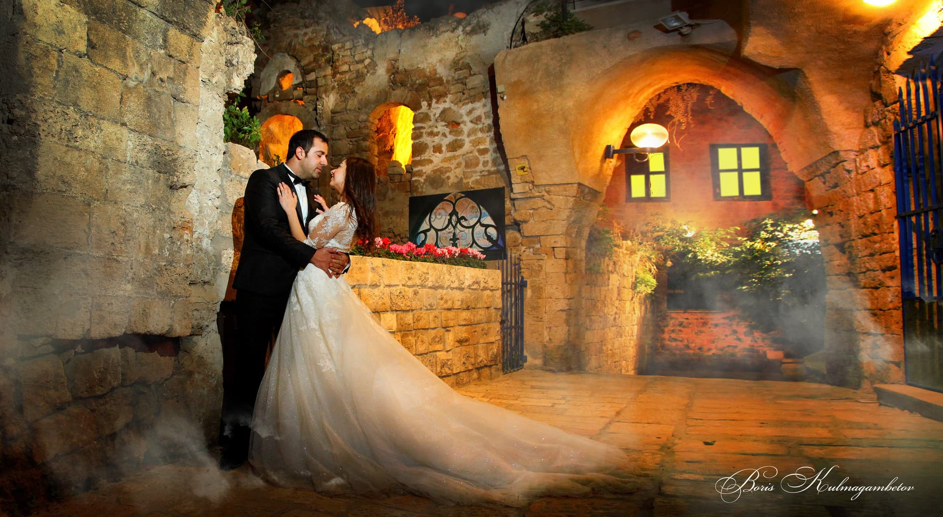 Panoramic romantic couple photography